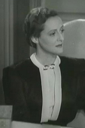 Mary Currier in The Secret of the Whistler