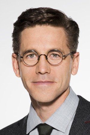 Brian Dietzen in Disconnected