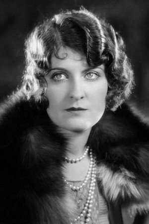 Alyce Mills in Daughters of the Night
