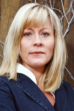 Nina Gunke in So Different