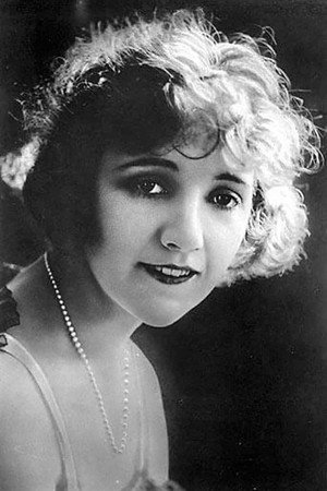 Constance  Talmadge in Betsy's Burglar