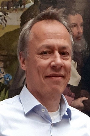 Stephan Kemperdick in The Genius of Gothic Art
