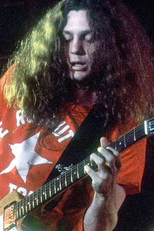 Allen Collins in Lynyrd Skynyrd: Live at Knebworth '76