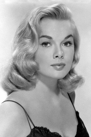 Leslie Parrish in Sex and the Single Girl