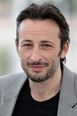 Michaël Cohen in Shall We Kiss
