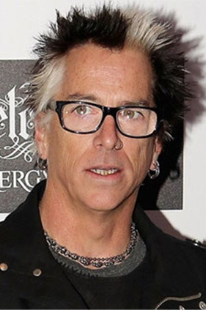 Kevin ‘Noodles’ Wasserman in The Offspring - Complete Music Video Collection