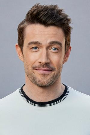 Robert Buckley in Flirting with Forty