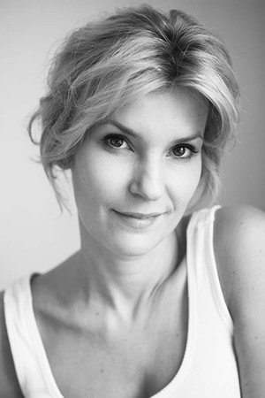 Joanna Bobin in MeeBOX
