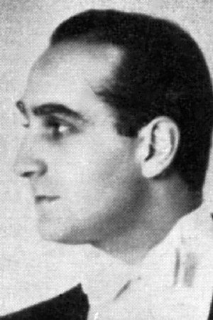 Menasha Oppenheim in Neighbors