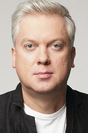 Sergey Svetlakov in Six Degrees of Celebration