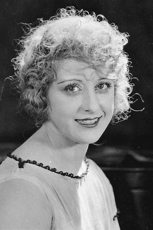 Grace Darmond in The Shielding Shadow