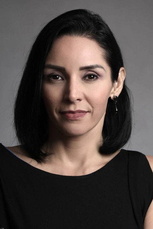 Yamile León in Extorsión por placer y dinero