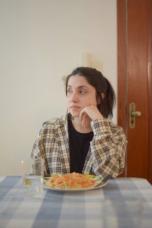 Vanessa Castro in A Cobrança