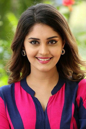 Surbhi in Velaiyilla Pattathari