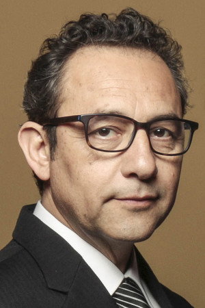 Daniel Muñoz in The Desert Bride
