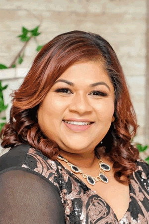 Maeshni Naicker in Trippin    with the Kandasamys