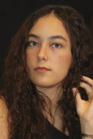 Sonia Alyssa in Tenung