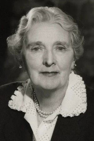 Sybil Thorndike in Shake Hands with the Devil