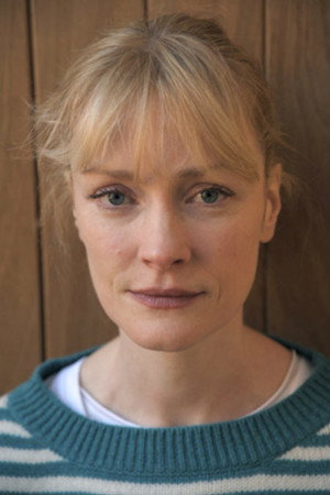 Claire Skinner in Naked