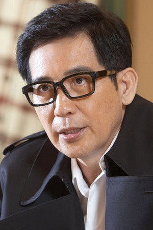 Ronald Chin Han in The Unforgettable Character