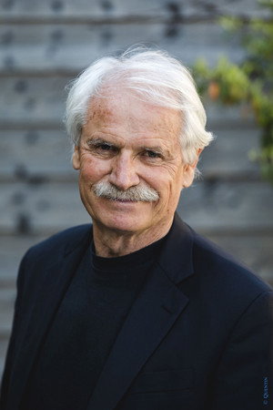 Yann Arthus-Bertrand in Home