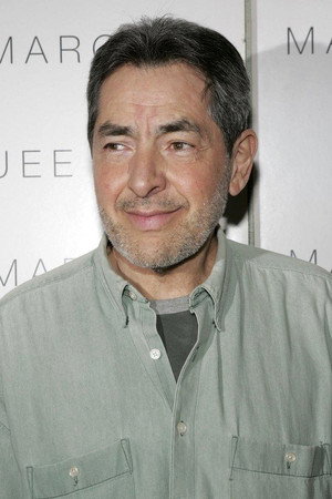 Jamie Tirelli in Bella
