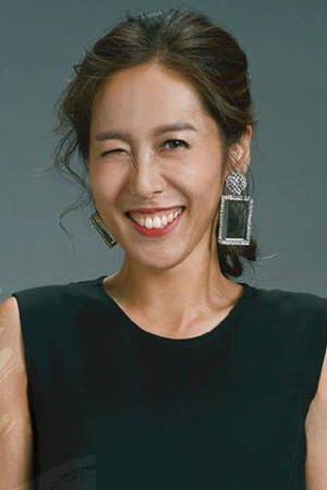 Winnie Chang in 7 Days in Heaven
