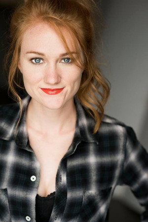 Lizze Gordon in #Captured