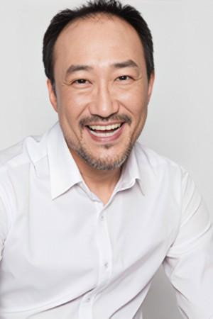 Lee Dong-hee in JUNG E