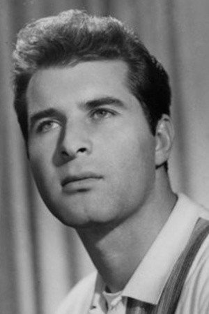 Rogelio Guerra in Pistoleros de la muerte