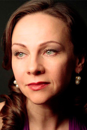 Olena Uzliuk in The Strayed
