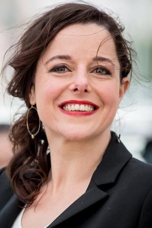 Laure Calamy in On m'a volé mon adolescence