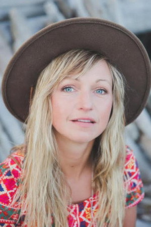 Ashleigh Ball in Playmobil: The Secret of Pirate Island