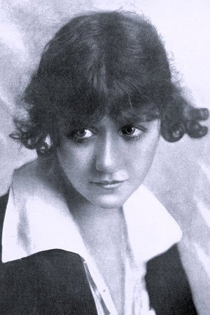 Kathleen Clifford in Grandpa's Girl