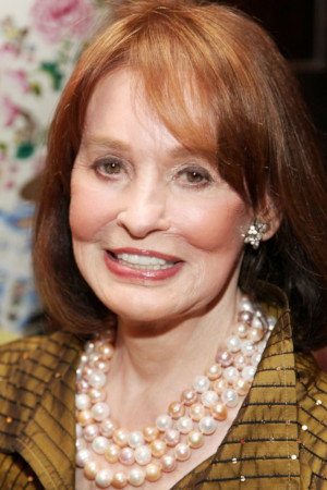 Gloria Vanderbilt in Nothing Left Unsaid: Gloria Vanderbilt & Anderson Cooper