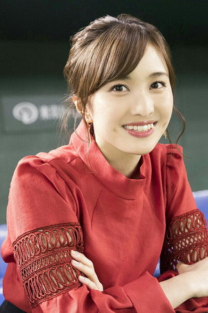 Kanako Momota in Shirome