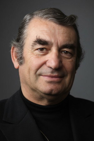 Muhip Arcıman in Secretary