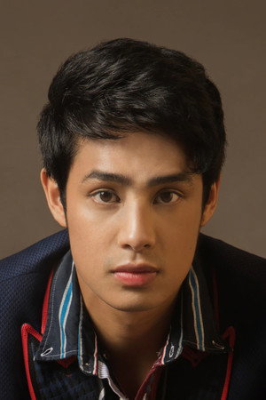Donny Pangilinan in An Inconvenient Love