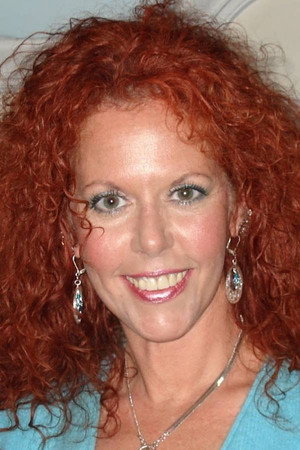 Jennifer Delora in Deadly Manor