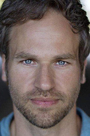David Hoffman in Top Cat Begins