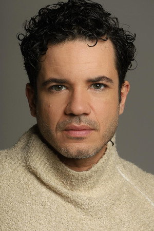 Thiago Mendonça in Two Sons of Francisco