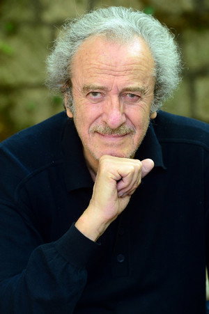 Mariano Rigillo in The Postman