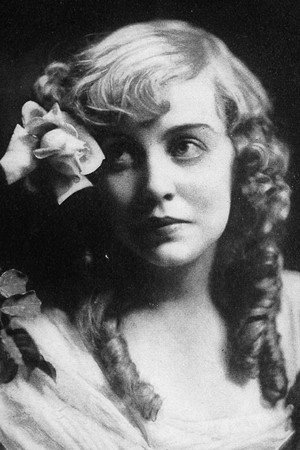 Violet MacMillan in His Majesty, the Scarecrow of Oz