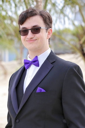 Christopher Lodzinski in Ca$h Cow