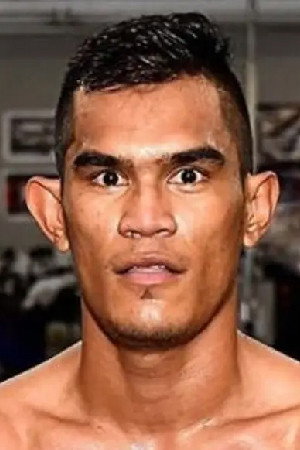Aston Palicte in Jonhatan Cardoso vs. Eduardo Ramirez