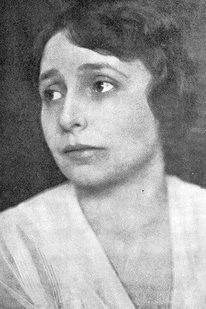 Myrtle Owen in Where the North Begins