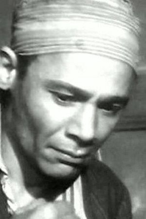 Mohammed Tawfik in A Woman on the Road