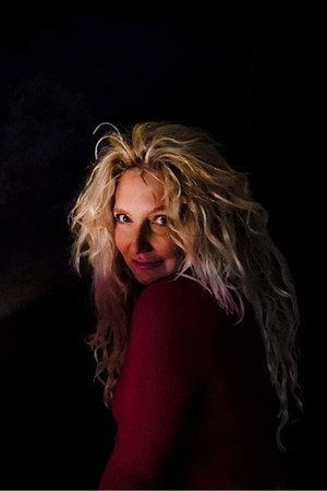 Cindy Lou Howard in Modern Living & You!