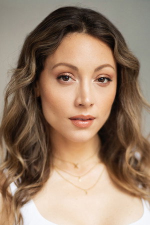 Leah Gibson in Winner