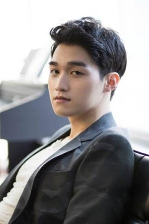 Lee Ik-jun in Night Flight